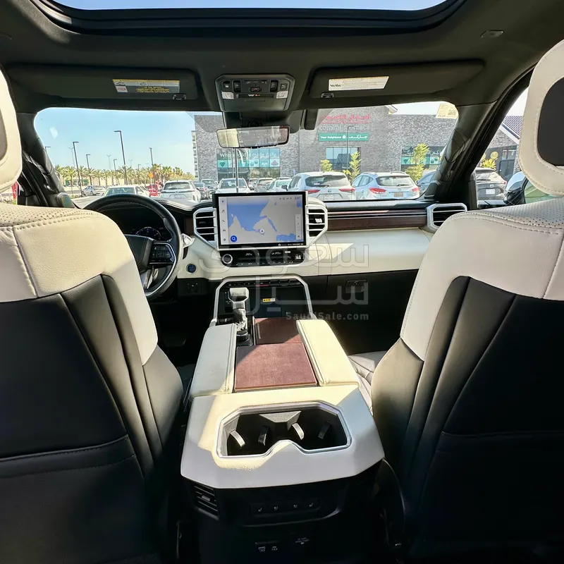 2024 تويوتا تندرا كابستون