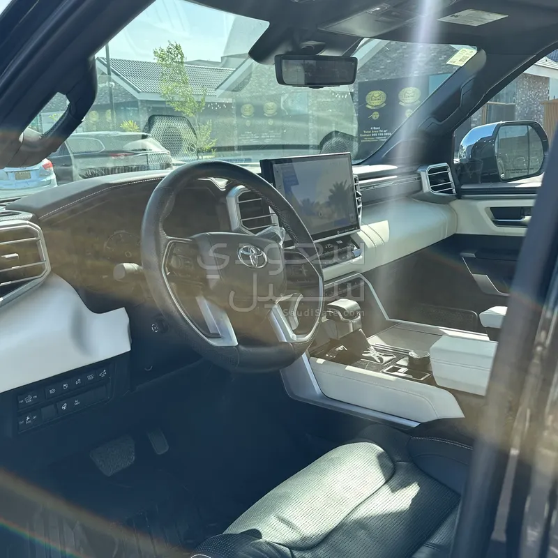 2024 تويوتا تندرا كابستون