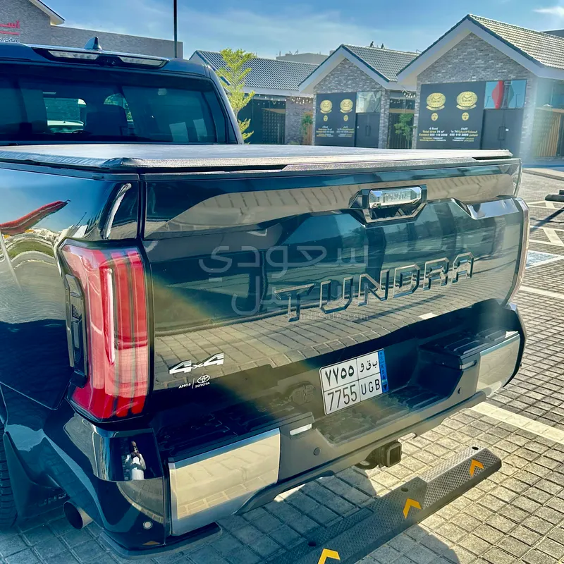 2024 تويوتا تندرا كابستون