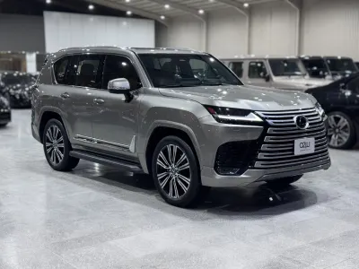 2025 لكزس إل إكس 600