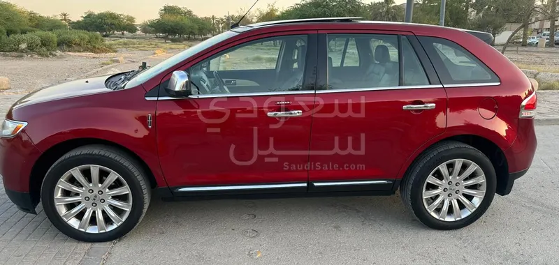 2015 لنكولن ام كي اكس