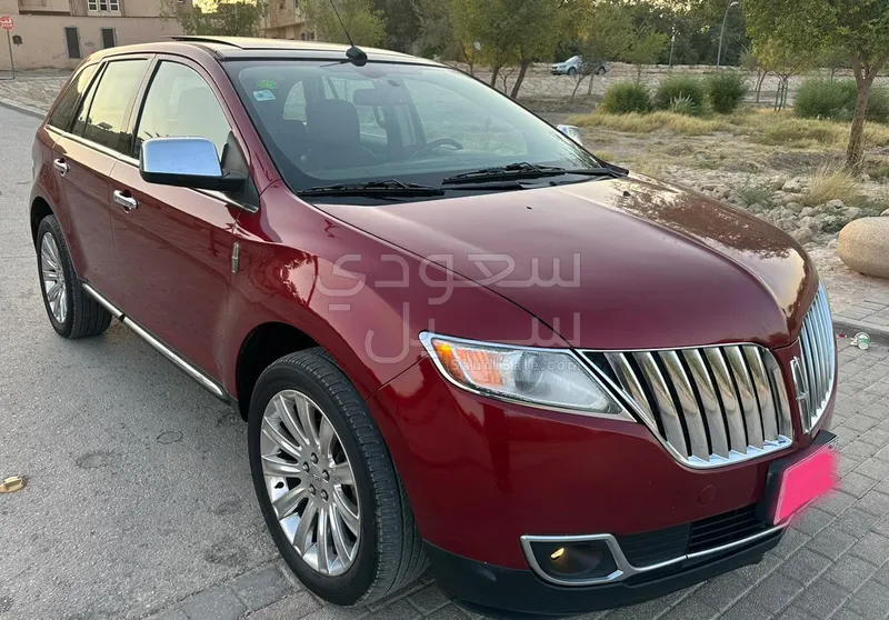 2015 لنكولن ام كي اكس