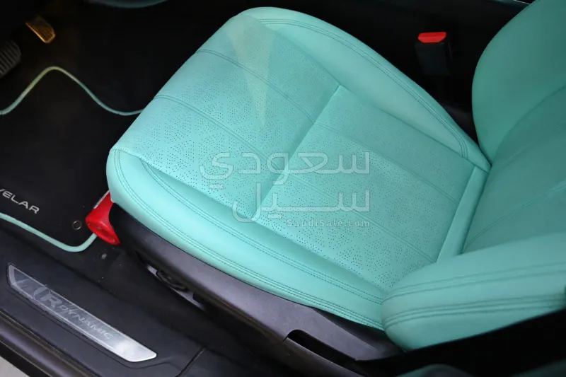 2021 لاند روفر رينج روفر فيلار اس