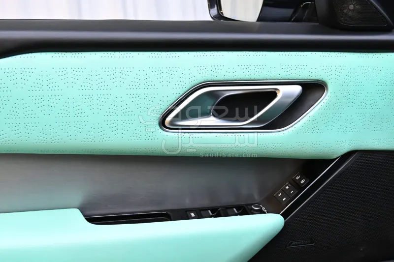 2021 لاند روفر رينج روفر فيلار اس