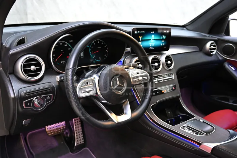 2020 مرسيدس - بنز جي إل سي 200