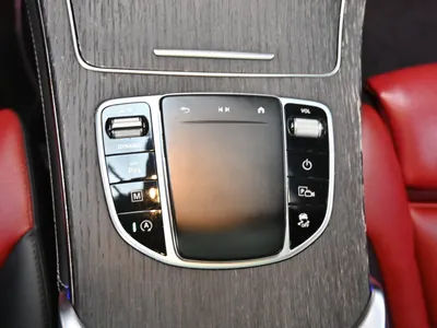 2020 مرسيدس - بنز جي إل سي 200