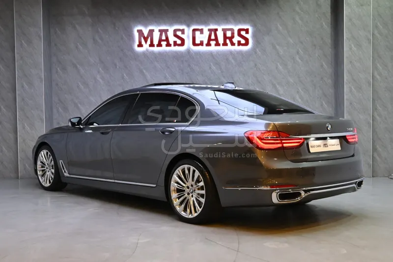 2017 بي ام دبليو الفئة السابعة 740 إل أي