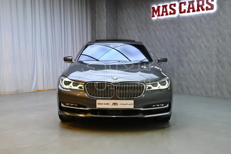 2017 بي ام دبليو الفئة السابعة 740 إل أي