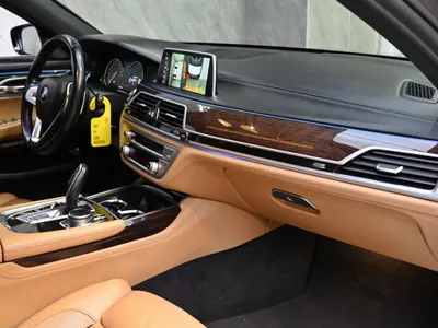 2017 بي ام دبليو الفئة السابعة 740 إل أي