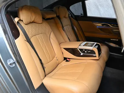 2017 بي ام دبليو الفئة السابعة 740 إل أي