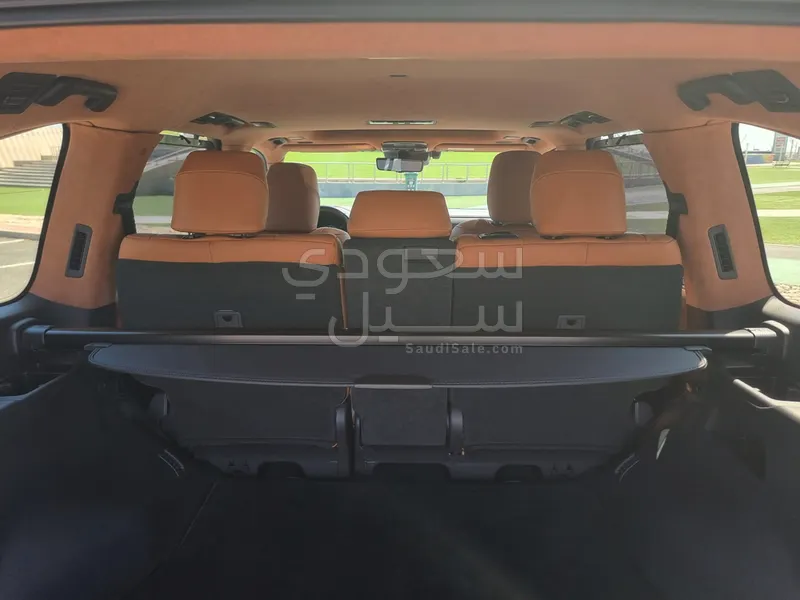 2023 لكزس إل إكس 600