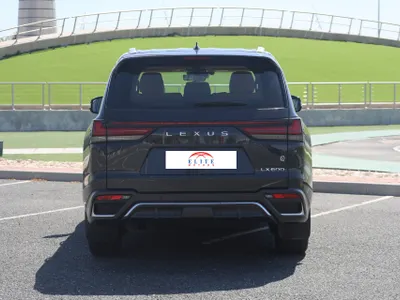 2023 لكزس إل إكس 600