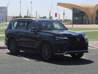 2023 لكزس إل إكس 600