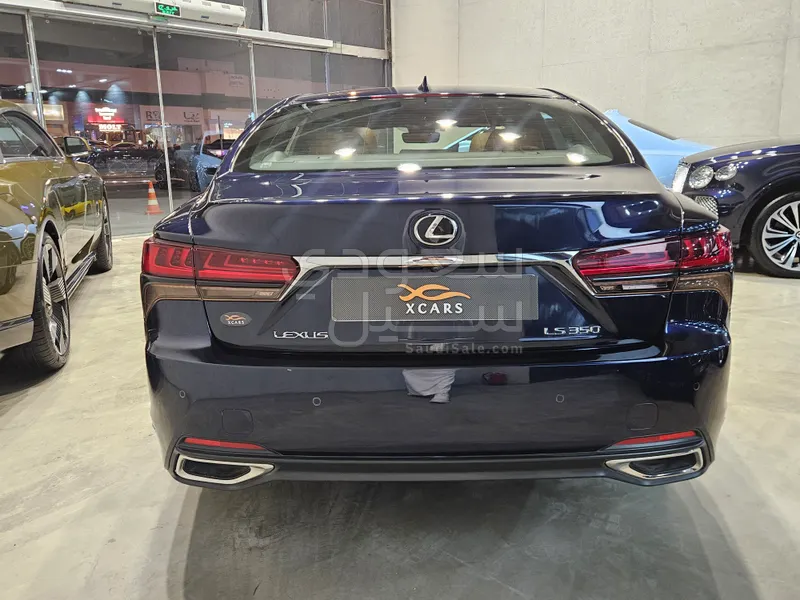 2022 Lexus LS 350