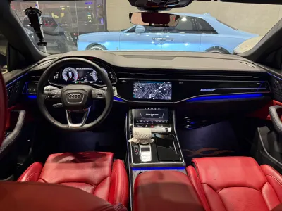 2024 Audi Q8 S Line
