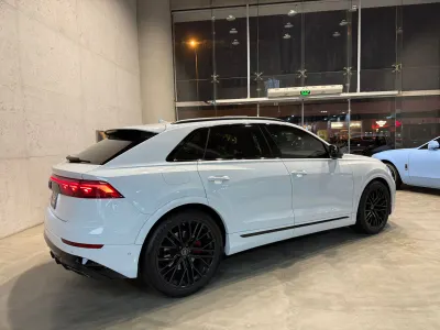 2024 Audi Q8 S Line