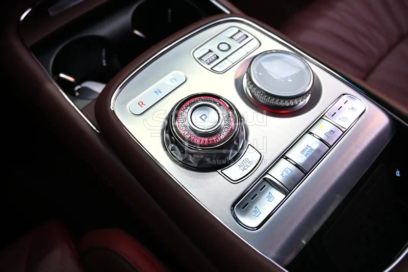 2025 جينيسيس جي 90