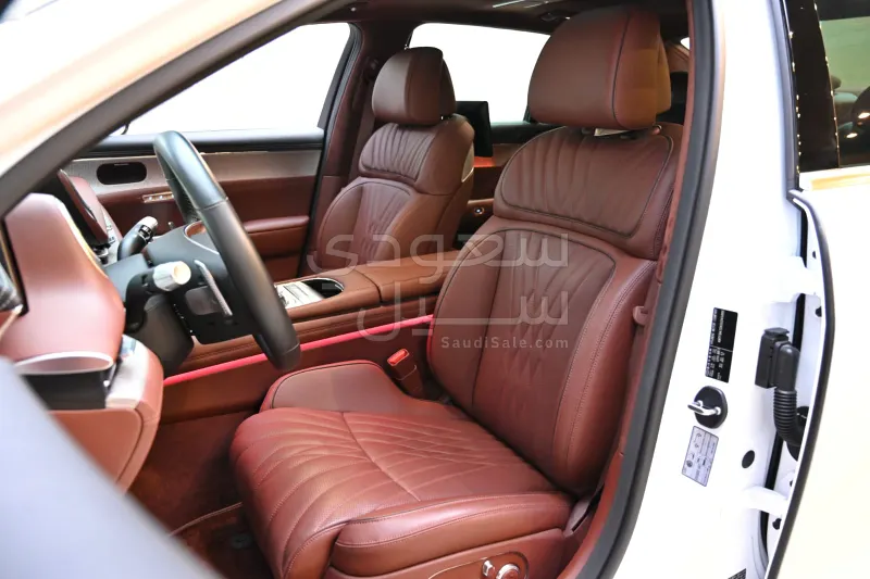 2025 جينيسيس جي 90