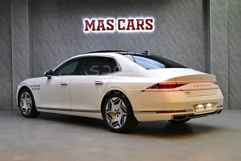 2025 جينيسيس جي 90