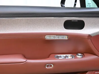 2025 جينيسيس جي 90