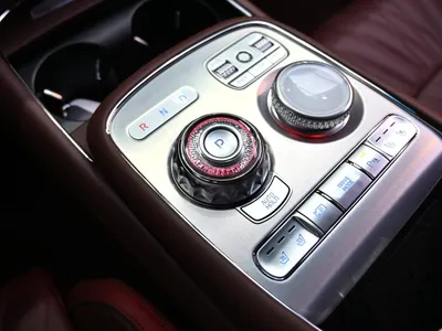 2025 جينيسيس جي 90