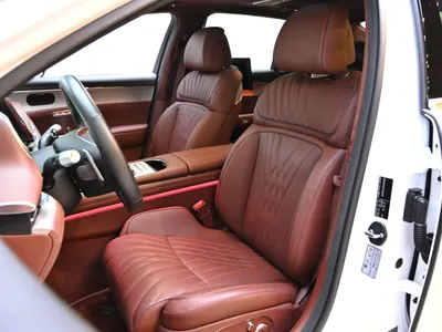 2025 جينيسيس جي 90