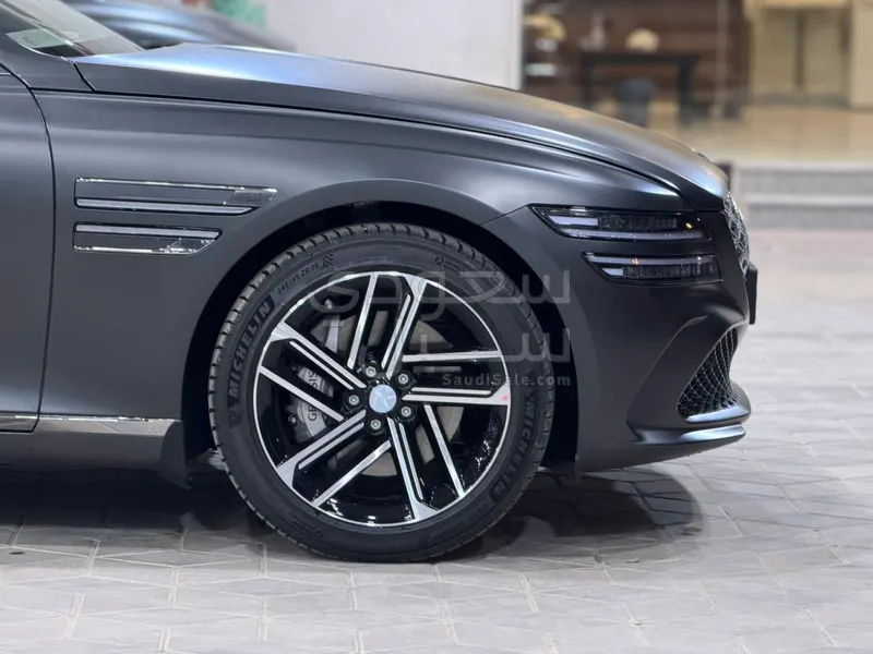 2026 جينيسيس جي 80