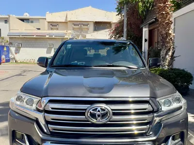 2016 تويوتا لاند كروزر جي اكس ار