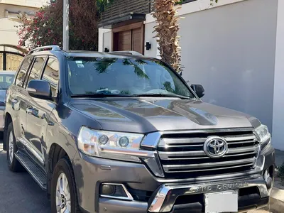 2016 تويوتا لاند كروزر جي اكس ار