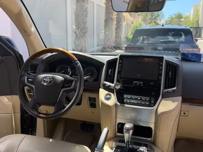 2016 تويوتا لاند كروزر جي اكس ار