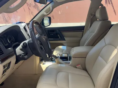 2016 تويوتا لاند كروزر جي اكس ار