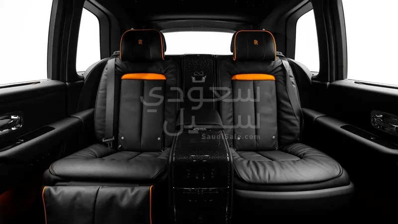 2026 رولز رويس كولينان بلاك بادج