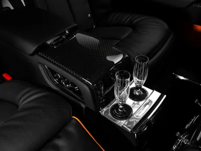 2026 رولز رويس كولينان بلاك بادج