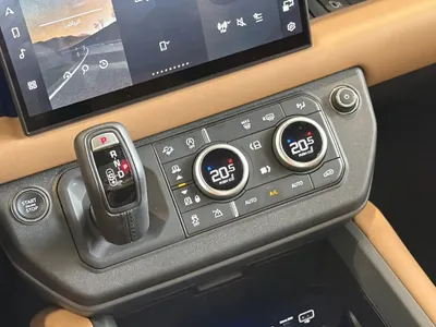 2025 لاند روفر ديفيندر 130 اكس