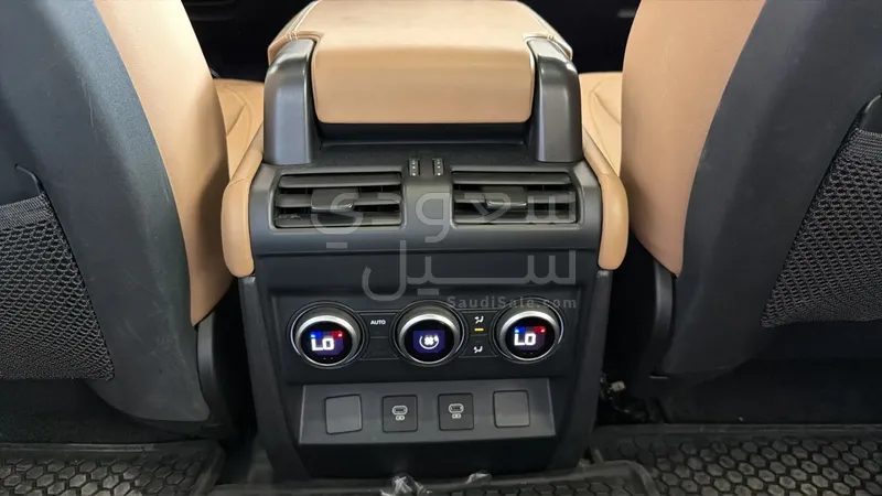 2025 لاند روفر ديفيندر 90