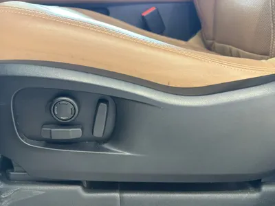 2025 لاند روفر ديفيندر 90