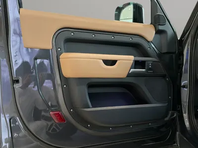 2025 لاند روفر ديفيندر 90