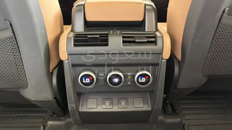 2025 لاند روفر ديفيندر اكس 110