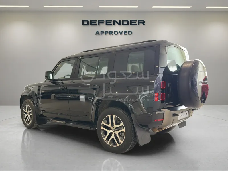 2025 لاند روفر ديفيندر اكس 110