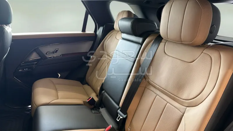 2024 لاند روفر رينج روفر سبورت اتش اس اي