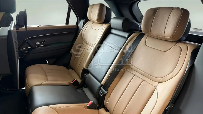 2025 لاند روفر رينج روفر سبورت اوتوبيوجرافي