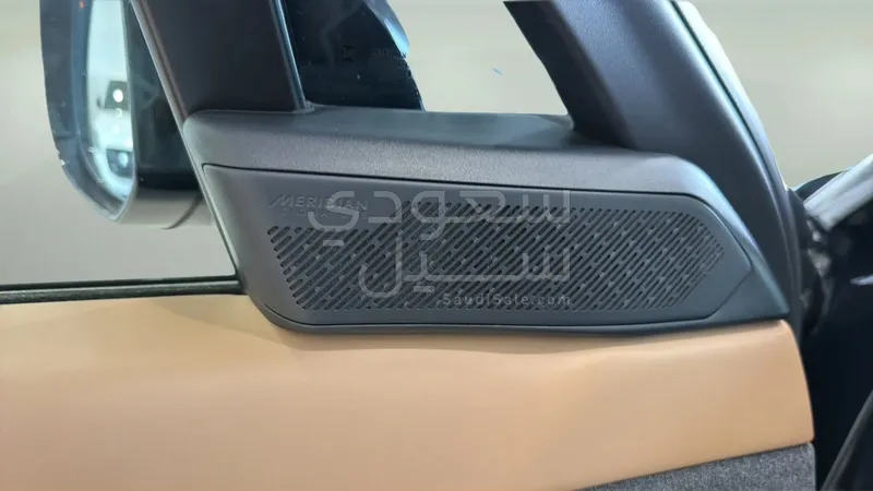 2025 لاند روفر رينج روفر سبورت اوتوبيوجرافي