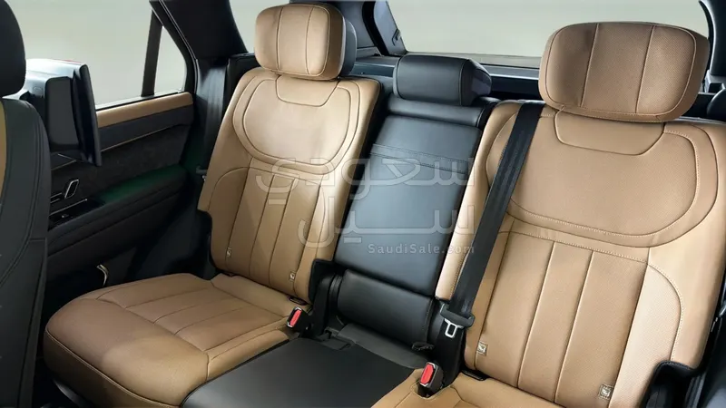 2025 لاند روفر رينج روفر سبورت اوتوبيوجرافي