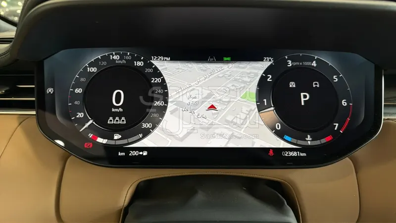 2025 لاند روفر رينج روفر سبورت اوتوبيوجرافي