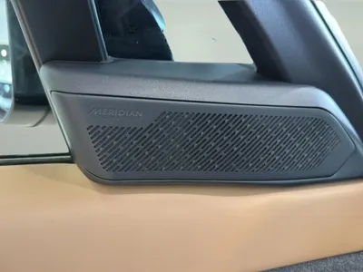 2025 لاند روفر رينج روفر سبورت اوتوبيوجرافي