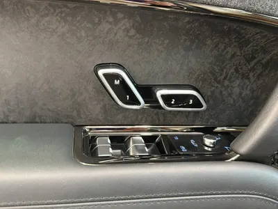 2025 لاند روفر رينج روفر سبورت اوتوبيوجرافي