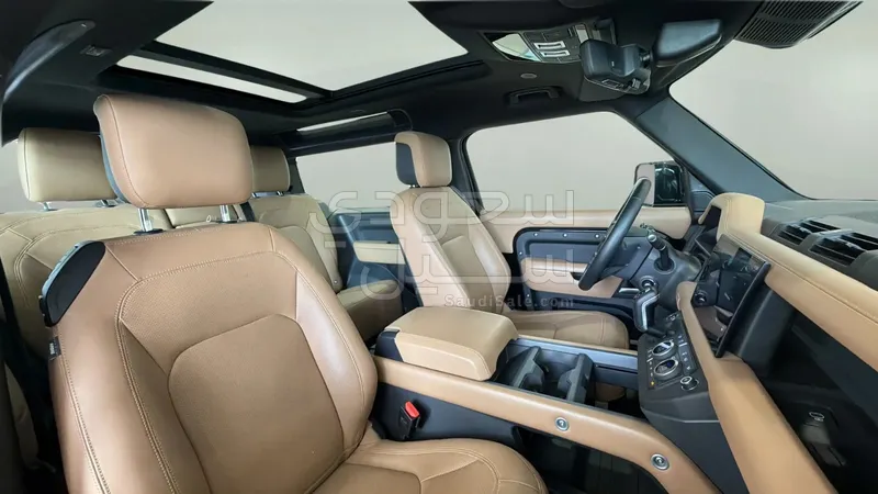 2025 لاند روفر ديفيندر 90