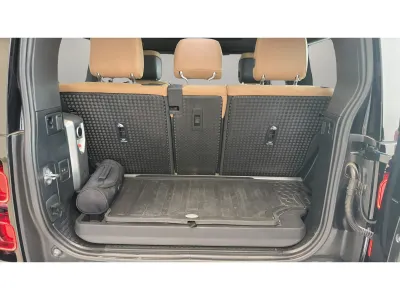 2025 لاند روفر ديفيندر 90