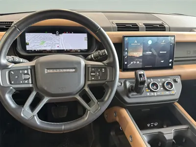 2025 لاند روفر ديفيندر 90