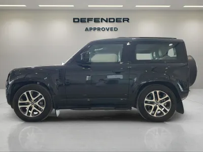 2025 لاند روفر ديفيندر 90